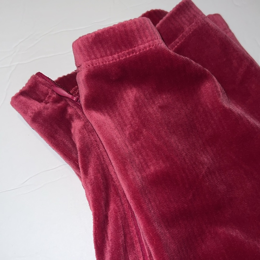 3 Piece Ribbed Velour - Picture 11 of 14